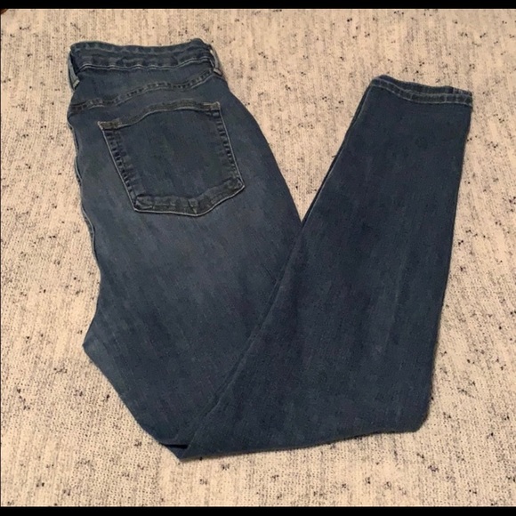 Good Legs High Rise Good American Skinny Jeans - Picture 3 of 4